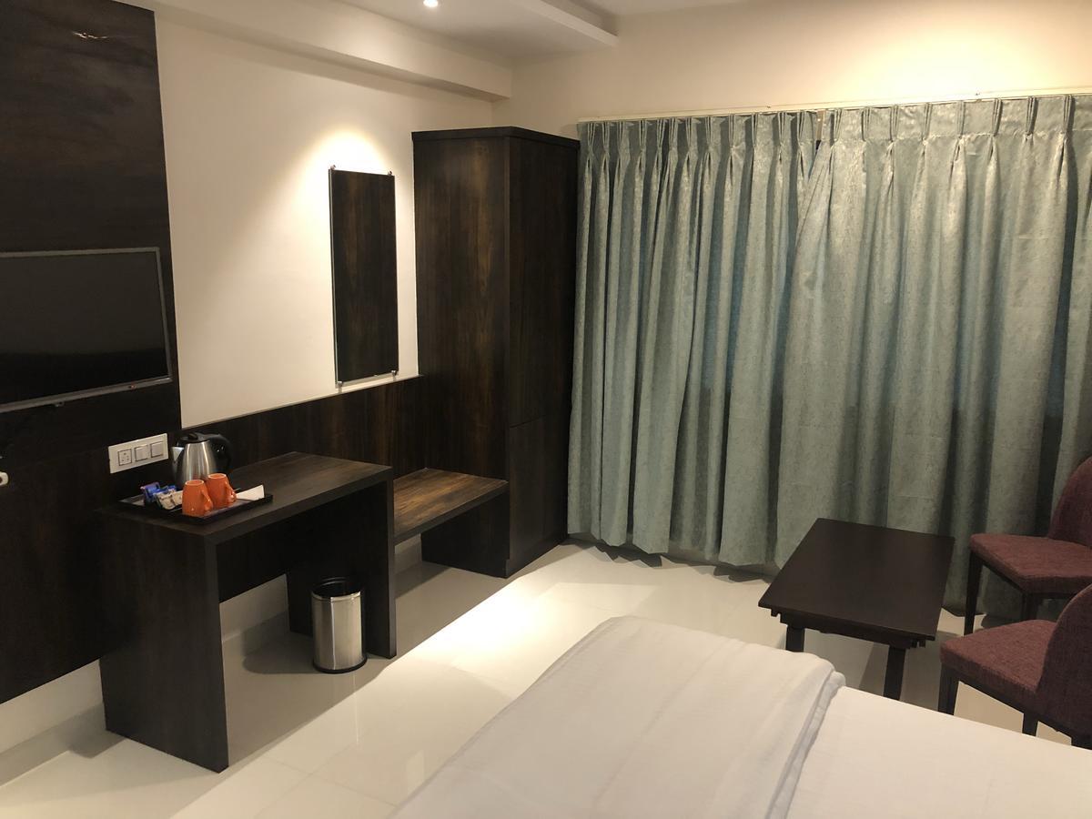 Kyriad Hotel Vijayapura By Othpl Bijāpur Eksteriør billede