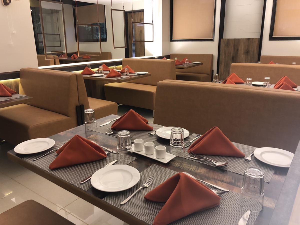 Kyriad Hotel Vijayapura By Othpl Bijāpur Eksteriør billede