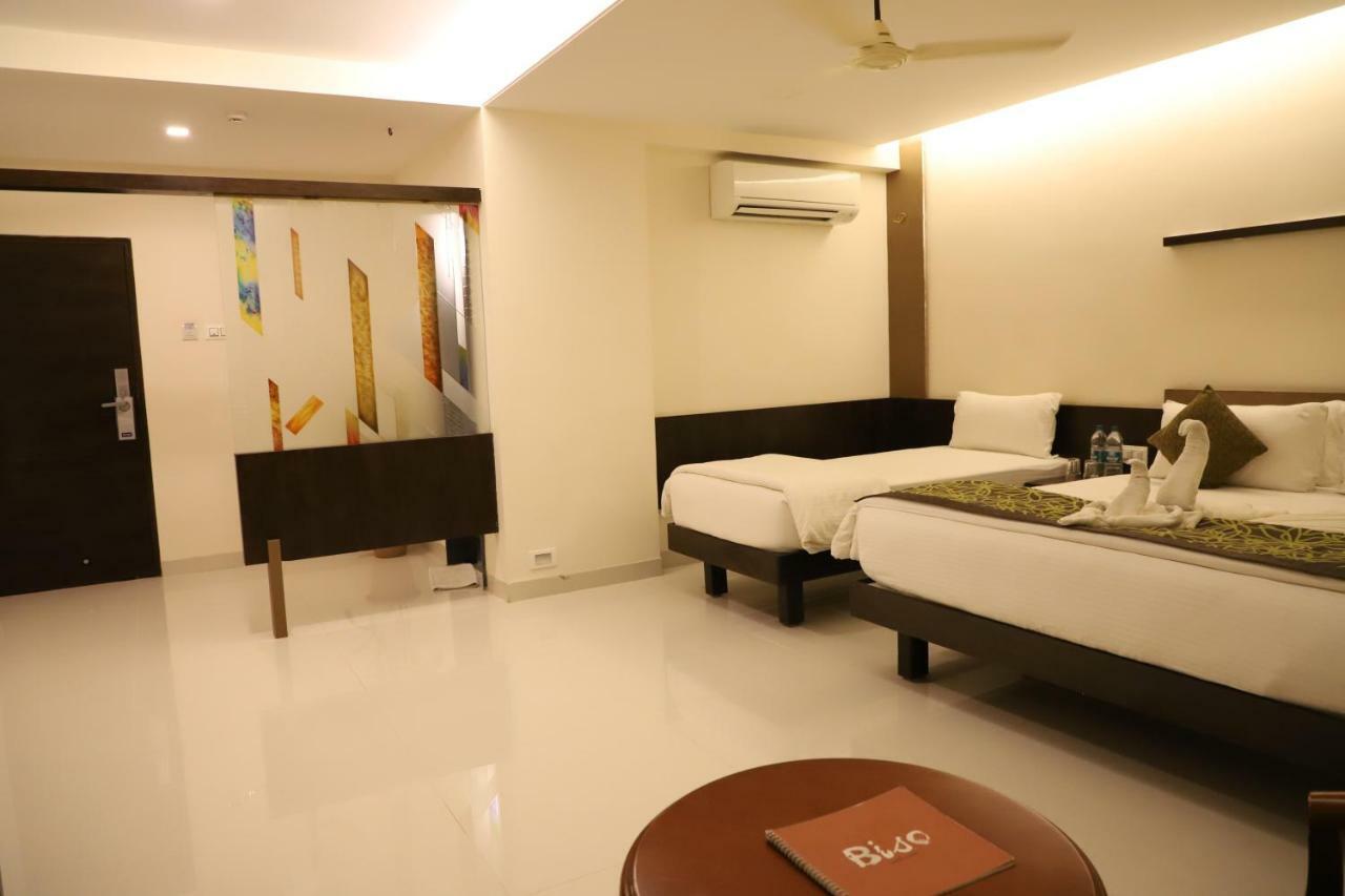 Kyriad Hotel Vijayapura By Othpl Bijāpur Eksteriør billede