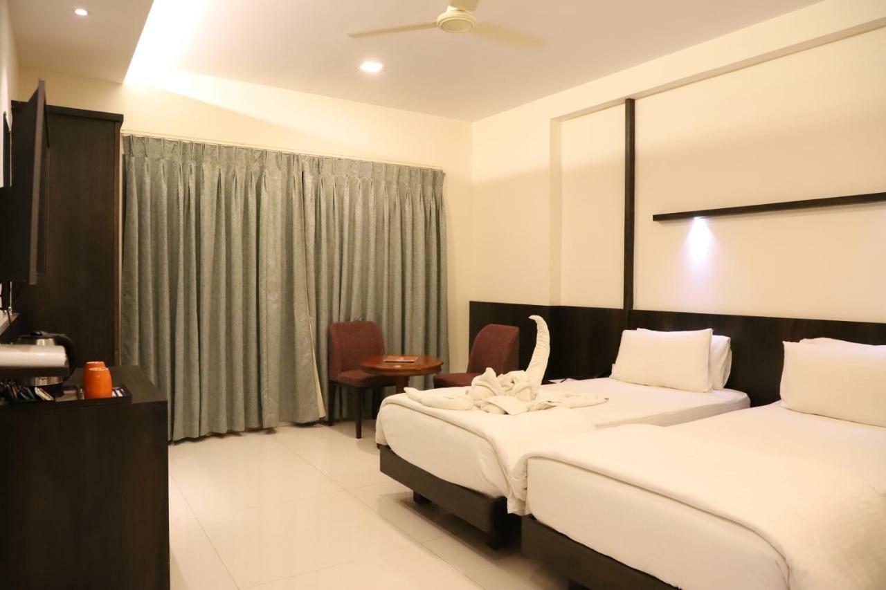 Kyriad Hotel Vijayapura By Othpl Bijāpur Eksteriør billede